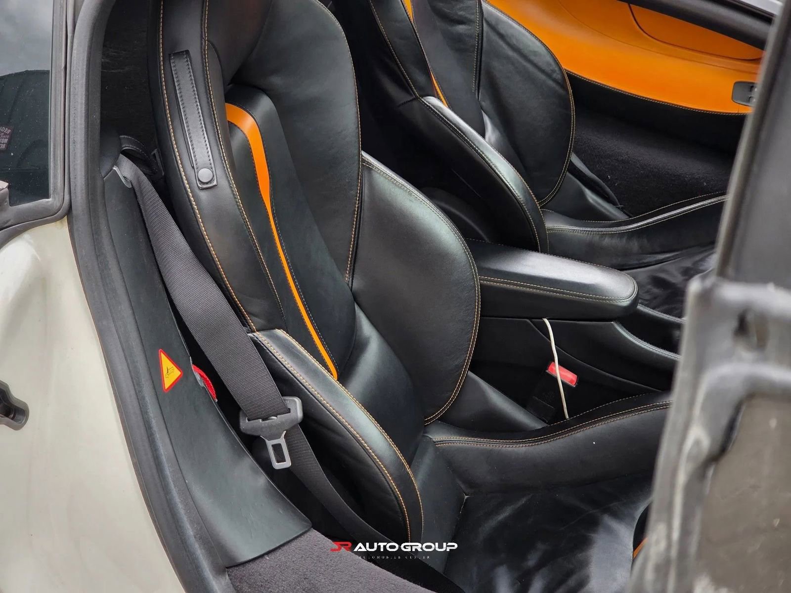 Used 2016 McLaren 570S Coupe RWD image 22