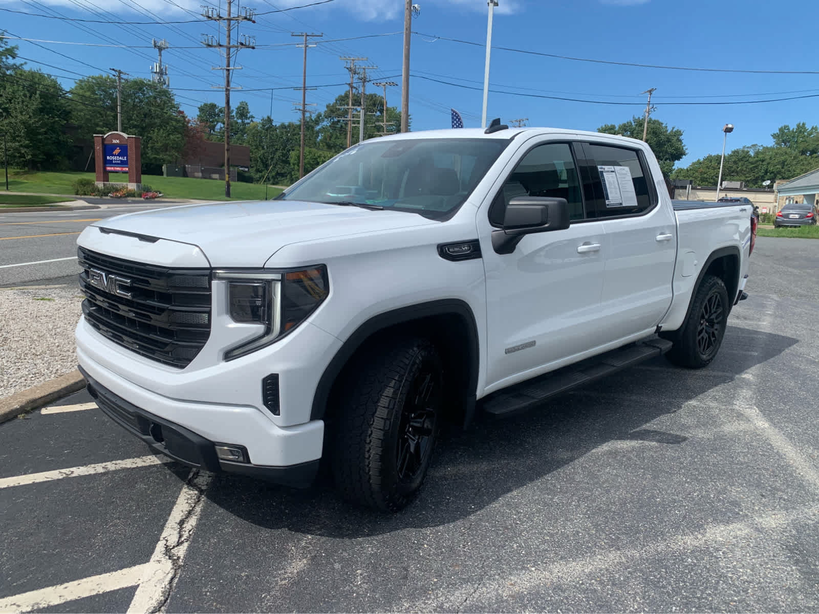 Used 2023 GMC Sierra 1500 Elevation w/ LPO, Elevation Black Package AWD/4WD image 3