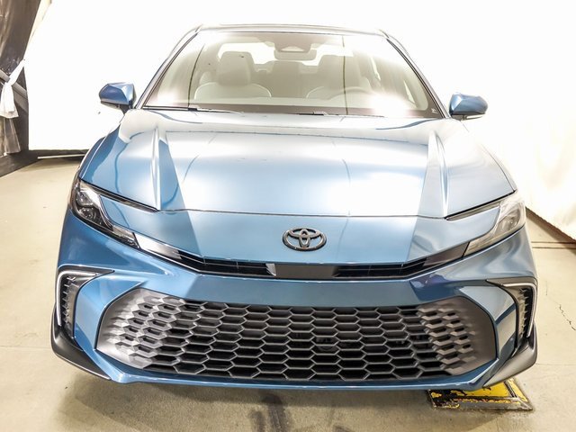 New 2026 Toyota Camry SE image 3