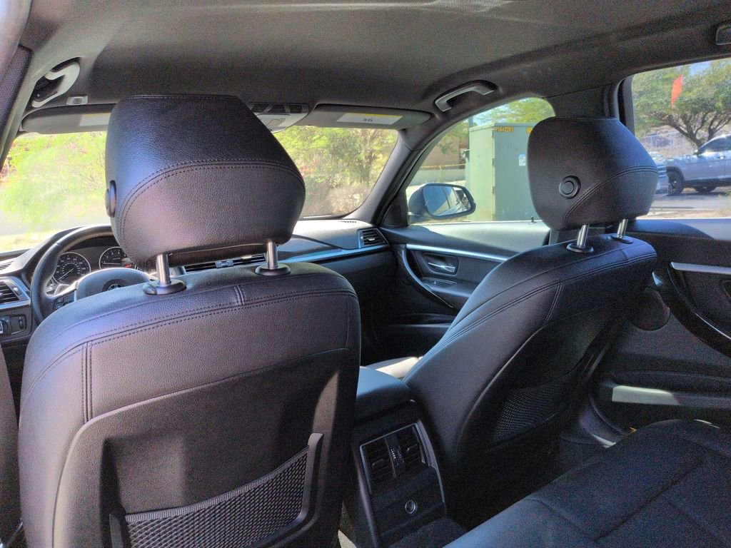 Used 2017 BMW 330i Sedan image 15
