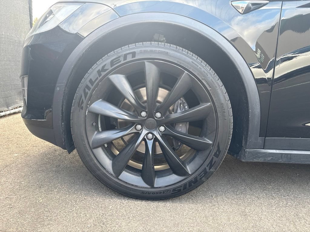 Used 2018 Tesla Model X 75D AWD/4WD image 10
