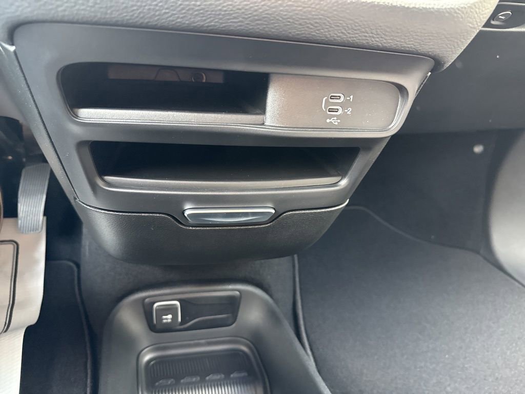 New 2026 Chrysler Pacifica Select FWD image 31