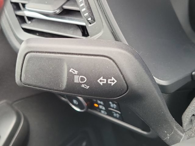 Certified 2023 Ford Escape ST-Line Select AWD/4WD image 17