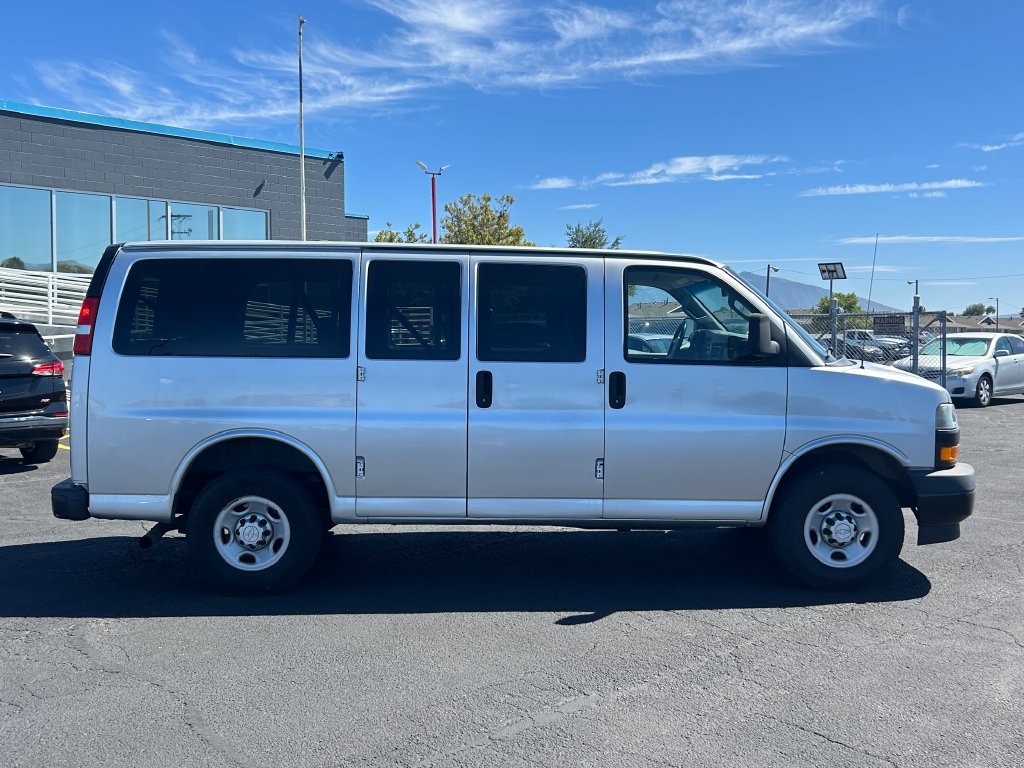 Used 2019 Chevrolet Express 2500 LS w/ Driver Convenience Package RWD image 2