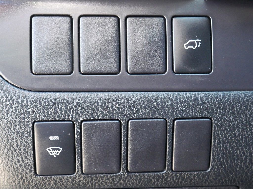 Used 2016 Toyota Highlander Plus AWD/4WD image 26
