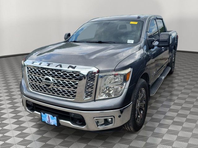 Used 2019 Nissan Titan SV w/ SV Convenience Package RWD image 3