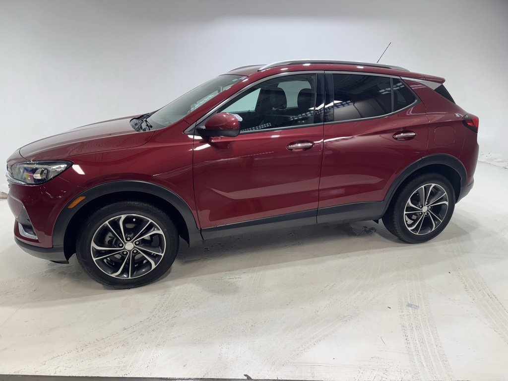Used 2020 Buick Encore GX Essence image 2