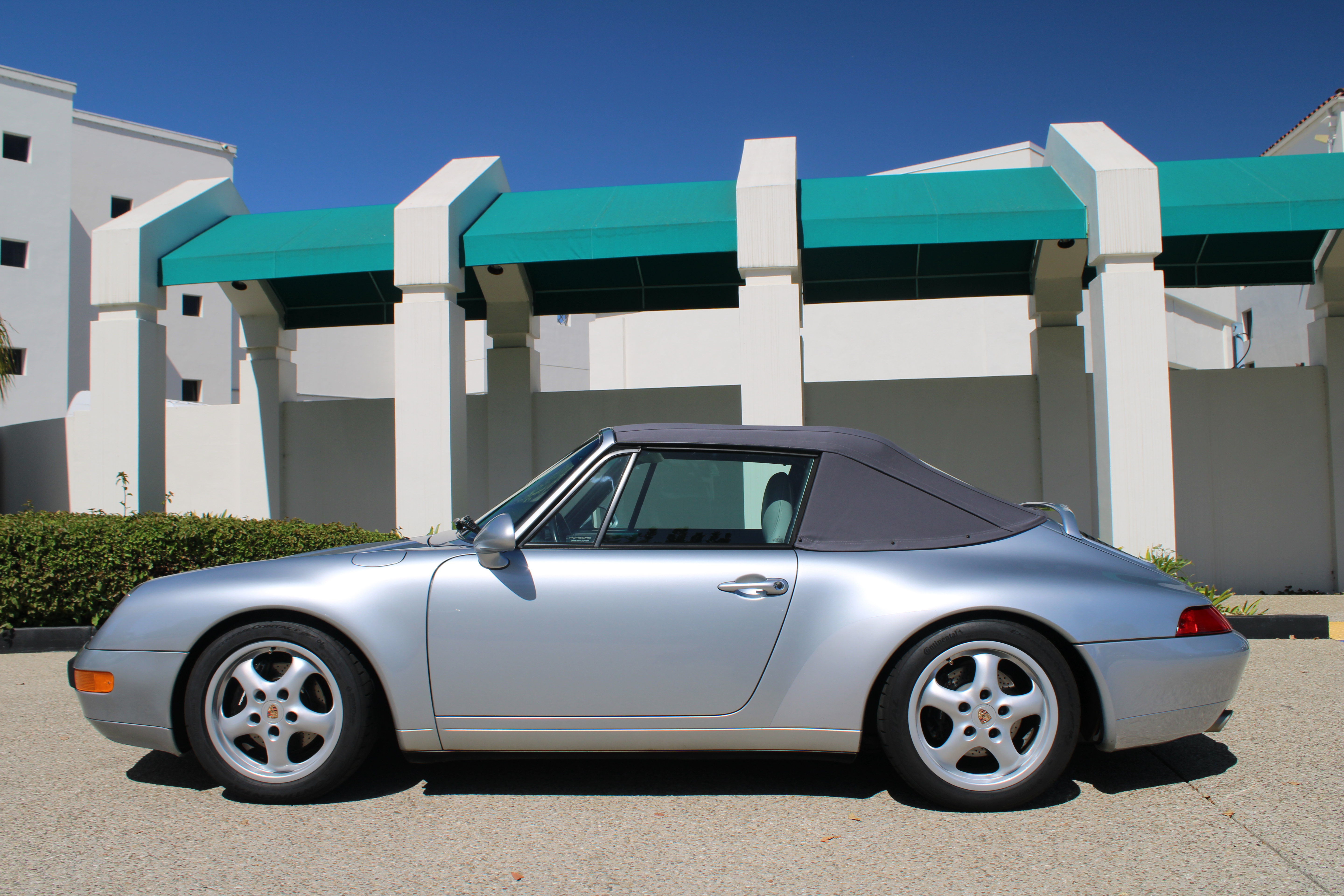 Used 1996 Porsche 911 Cabriolet image 2