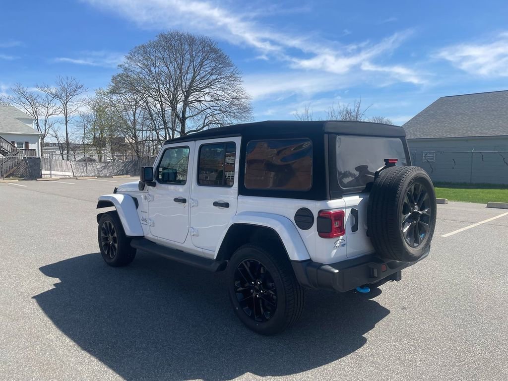 Used 2023 Jeep Wrangler Sahara image 8