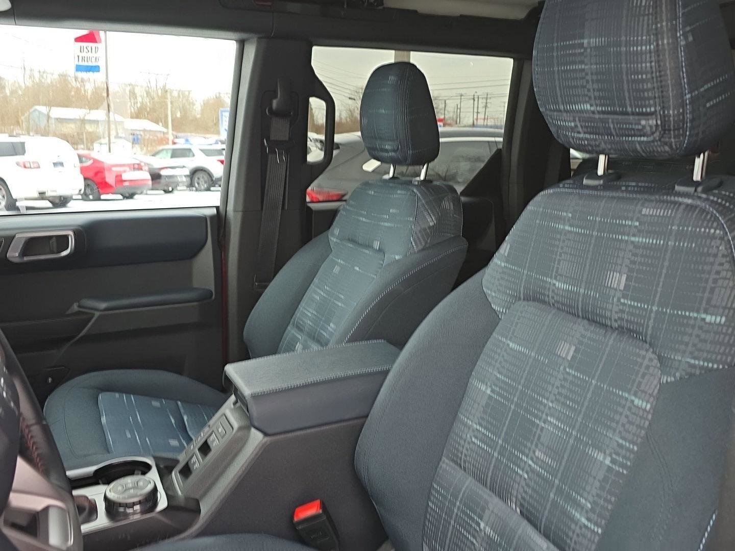 Used 2025 Ford Bronco Heritage Edition image 11