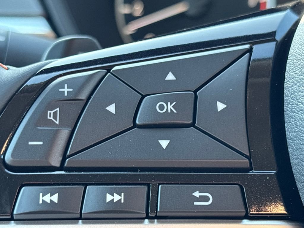 New 2025 Nissan Altima 2.5 SR image 31