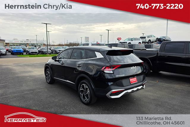 Used 2023 Kia Sportage LX image 5