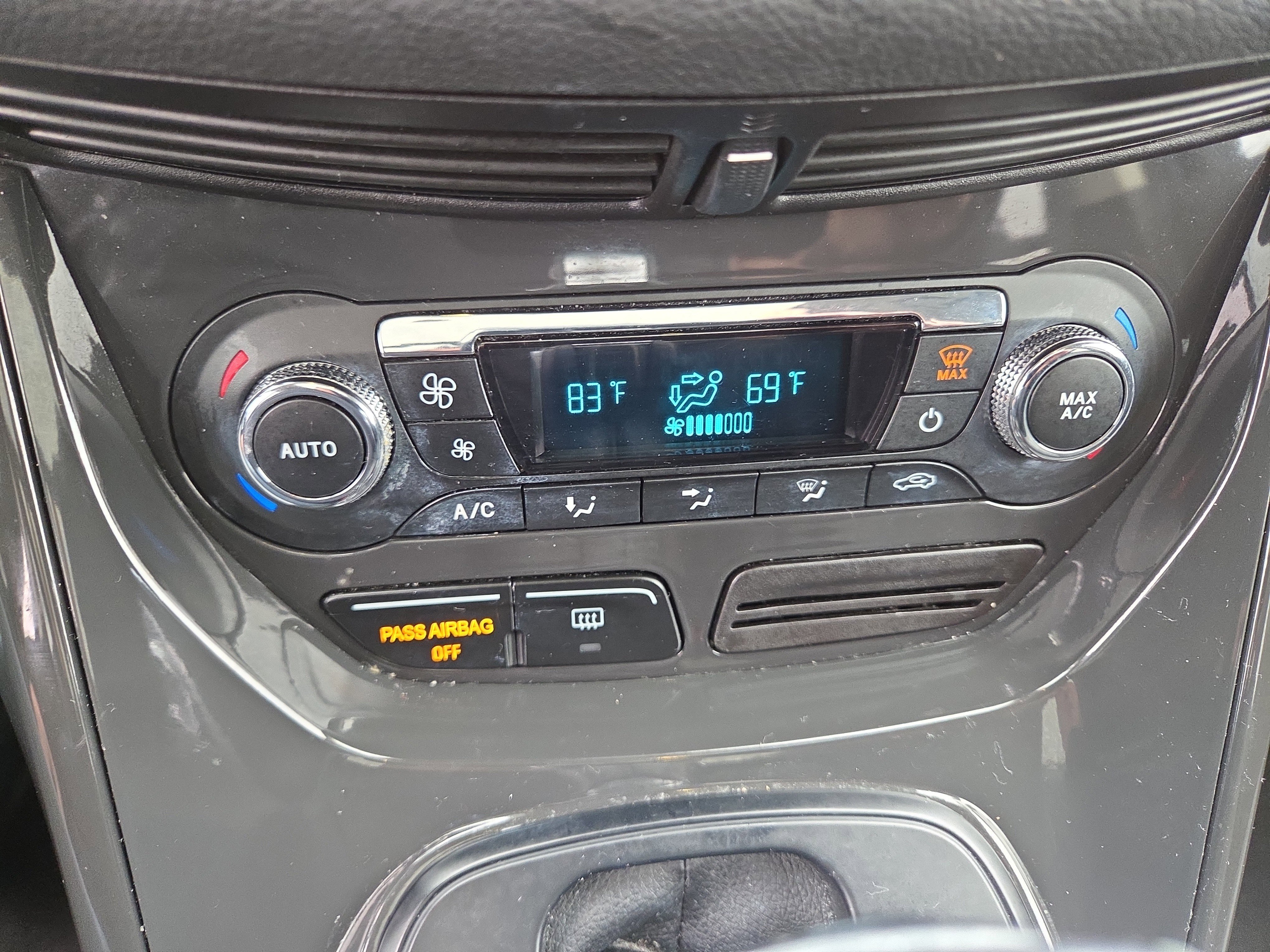 Used 2016 Ford Escape Titanium image 25