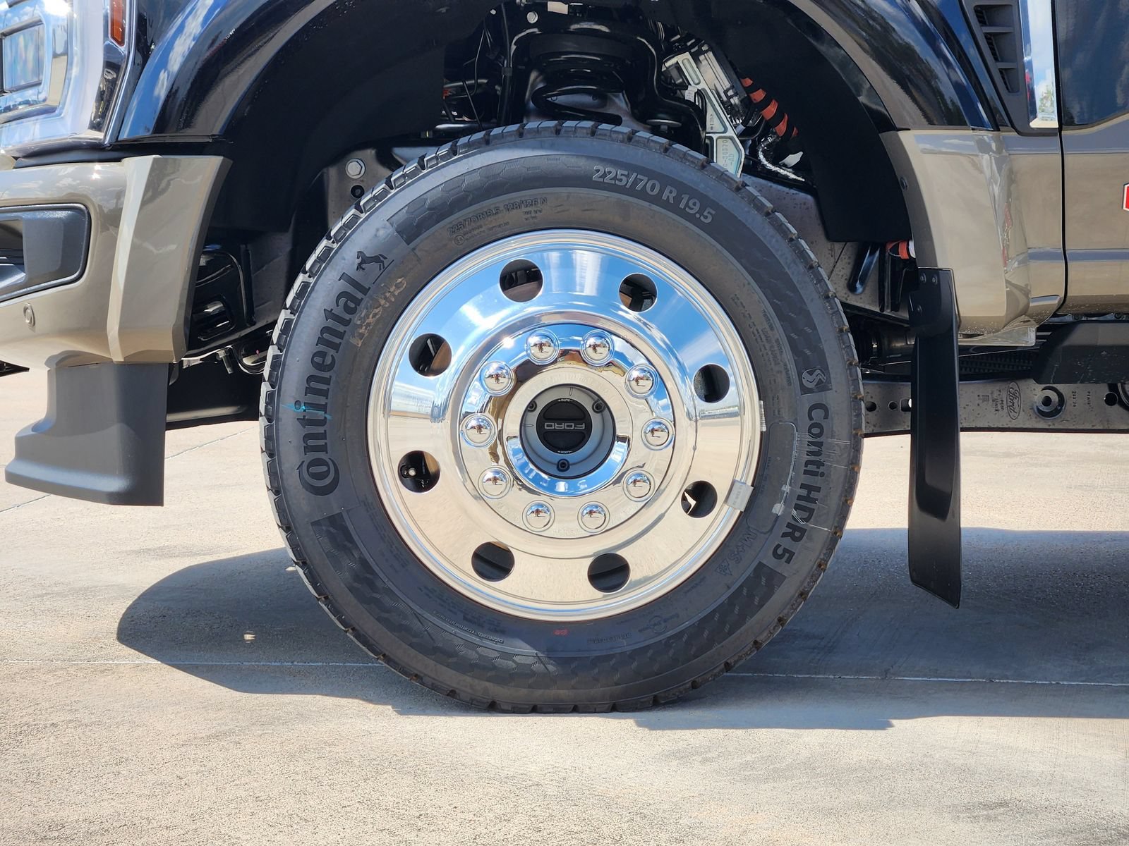 New 2027 Ford F450 King Ranch w/ FX4 Off-Road Package AWD/4WD image 14
