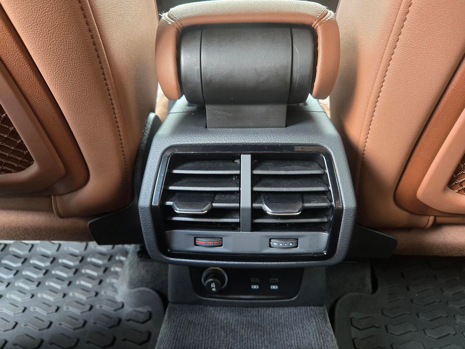 Used 2020 Audi Q3 2.0T Premium Plus w/ Premium Plus Package image 12