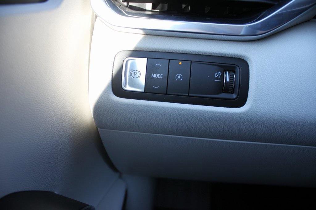 New 2026 GMC Acadia Denali w/ Super Cruise Package image 14