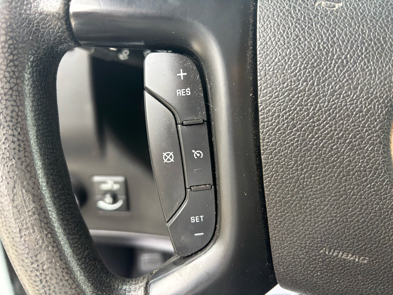 Used 2013 Chevrolet Express 2500 Extended image 17