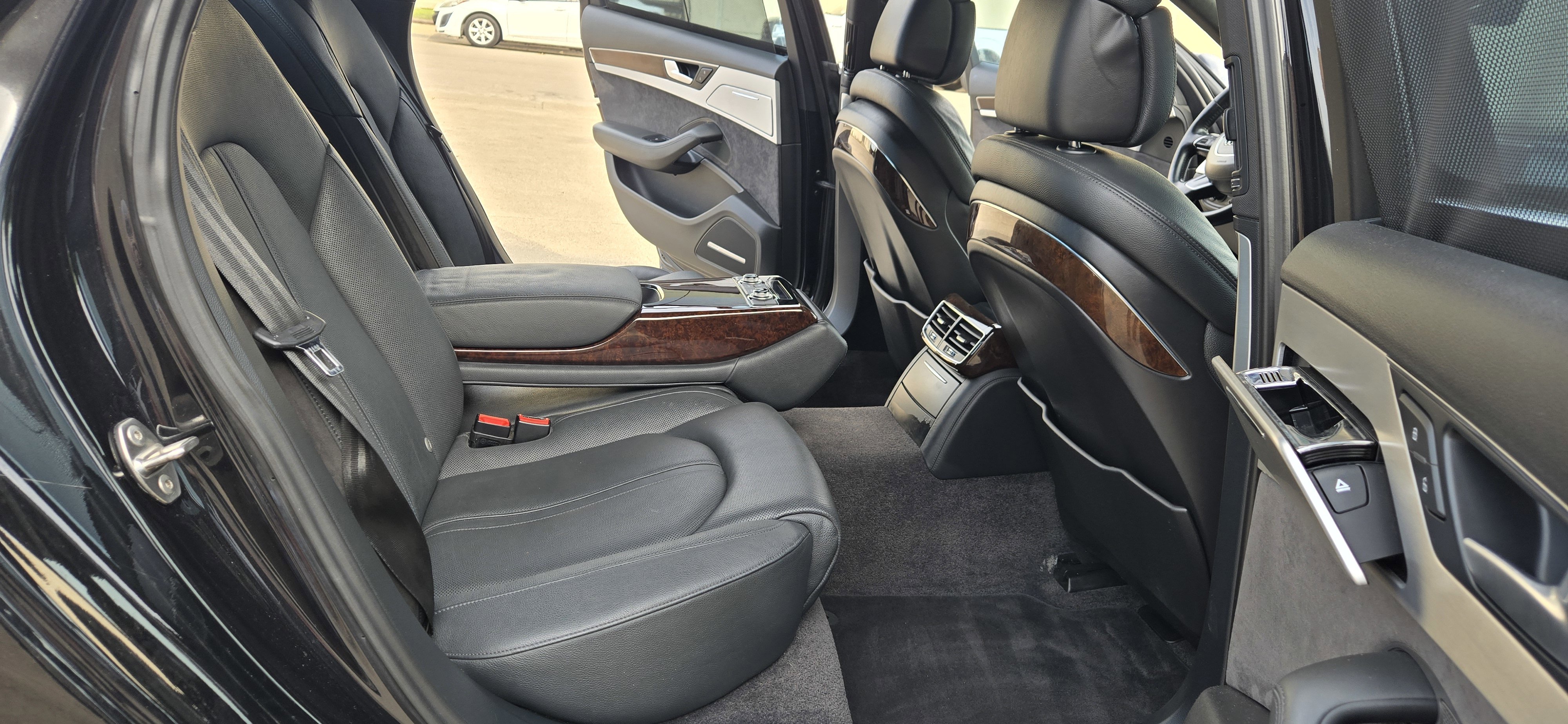 Used 2014 Audi A8 L 3.0T w/ Premium Package image 22