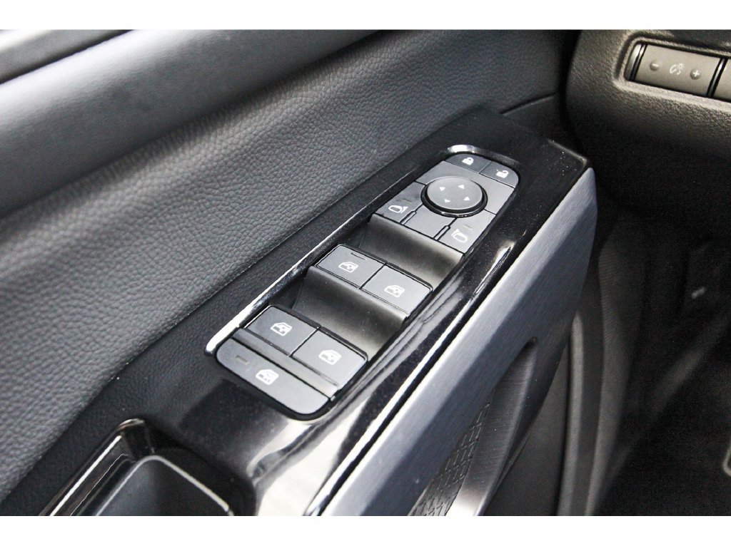 New 2026 Nissan Pathfinder SL w/ SL Premium Package (P04) FWD image 19