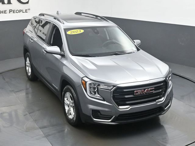 Used 2023 GMC Terrain SLE w/ Driver Convenience Package image 47