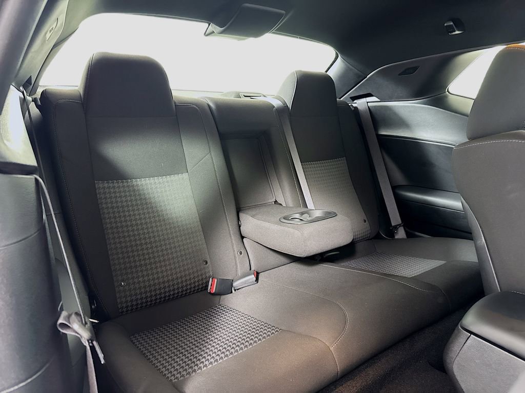 Used 2022 Dodge Challenger R/T w/ Blacktop Package image 21