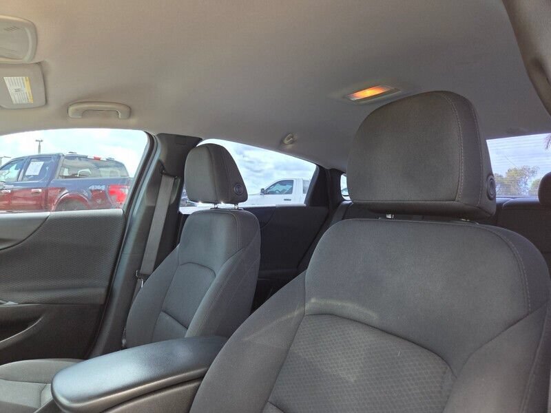 Used 2021 Chevrolet Malibu LS FWD image 32