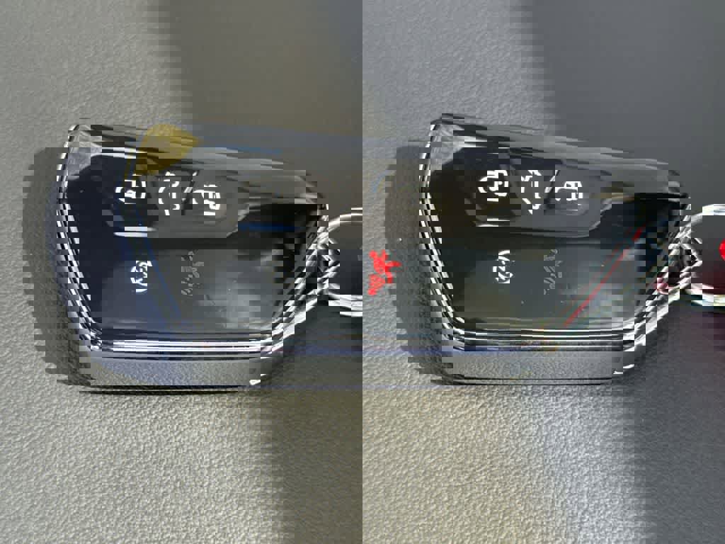 New 2026 Volkswagen Atlas Cross Sport SEL Premium R-Line image 28