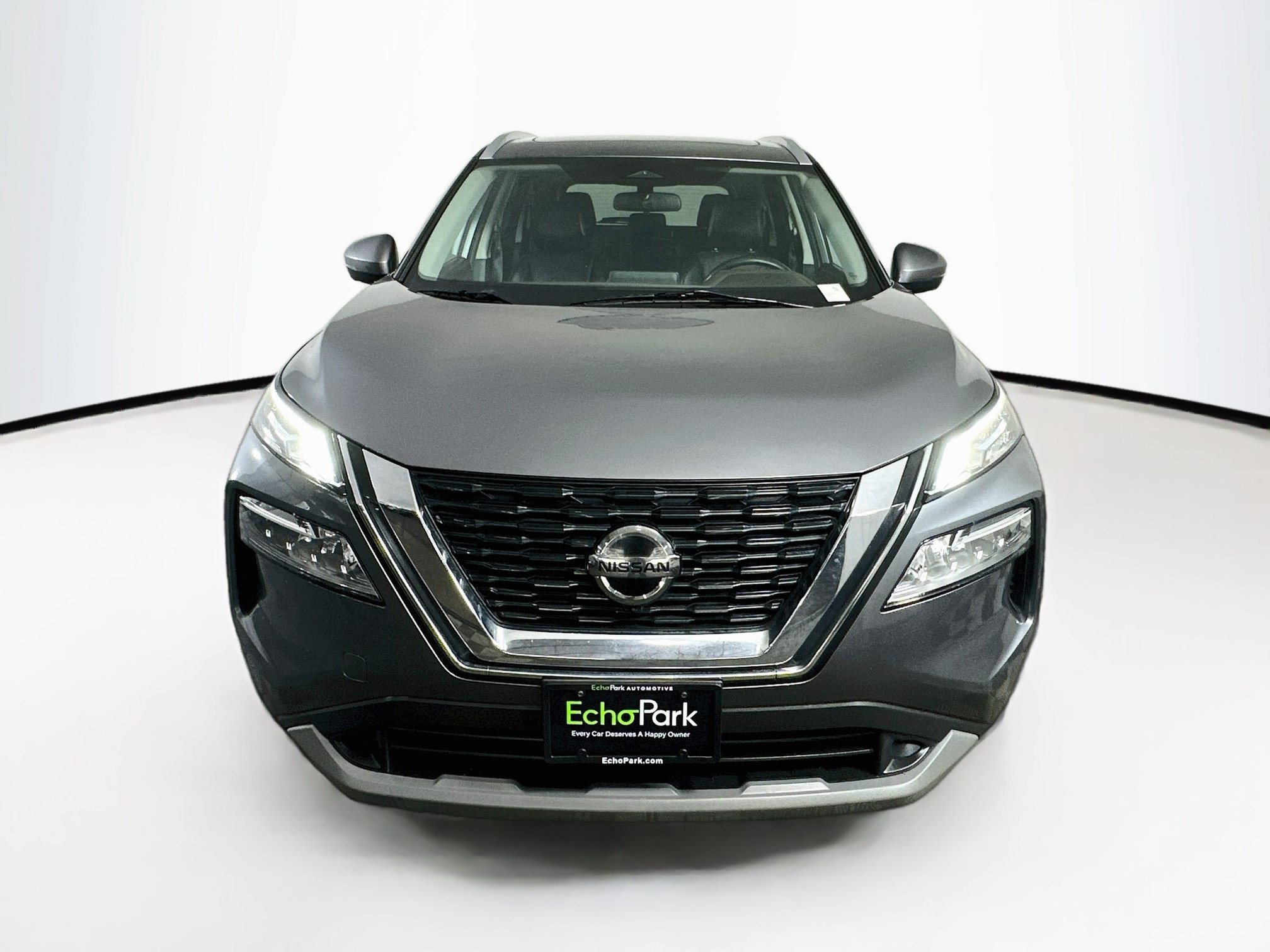 Used 2021 Nissan Rogue SV w/ Premium Package FWD image 2