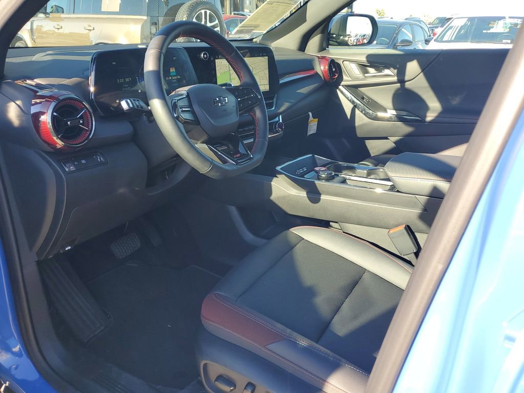 Used 2025 Chevrolet Equinox RS image 19