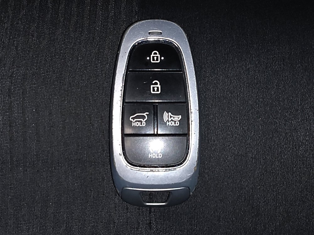 Used 2023 Hyundai Santa Fe SEL image 32