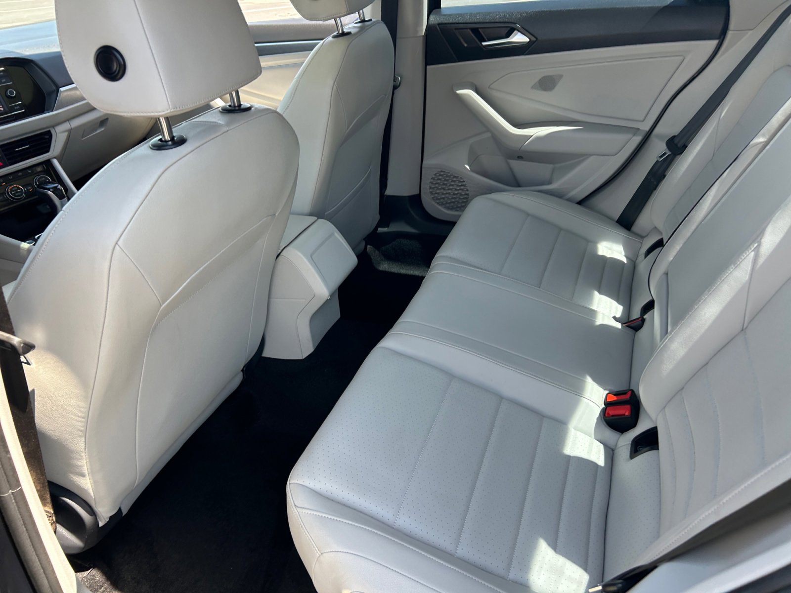 Certified 2024 Volkswagen Jetta SE FWD image 17