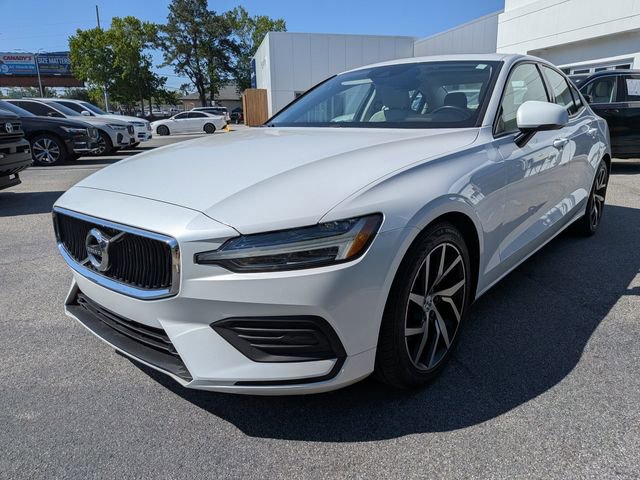 Used 2019 Volvo S60 T5 Momentum w/ Premium Package image 10