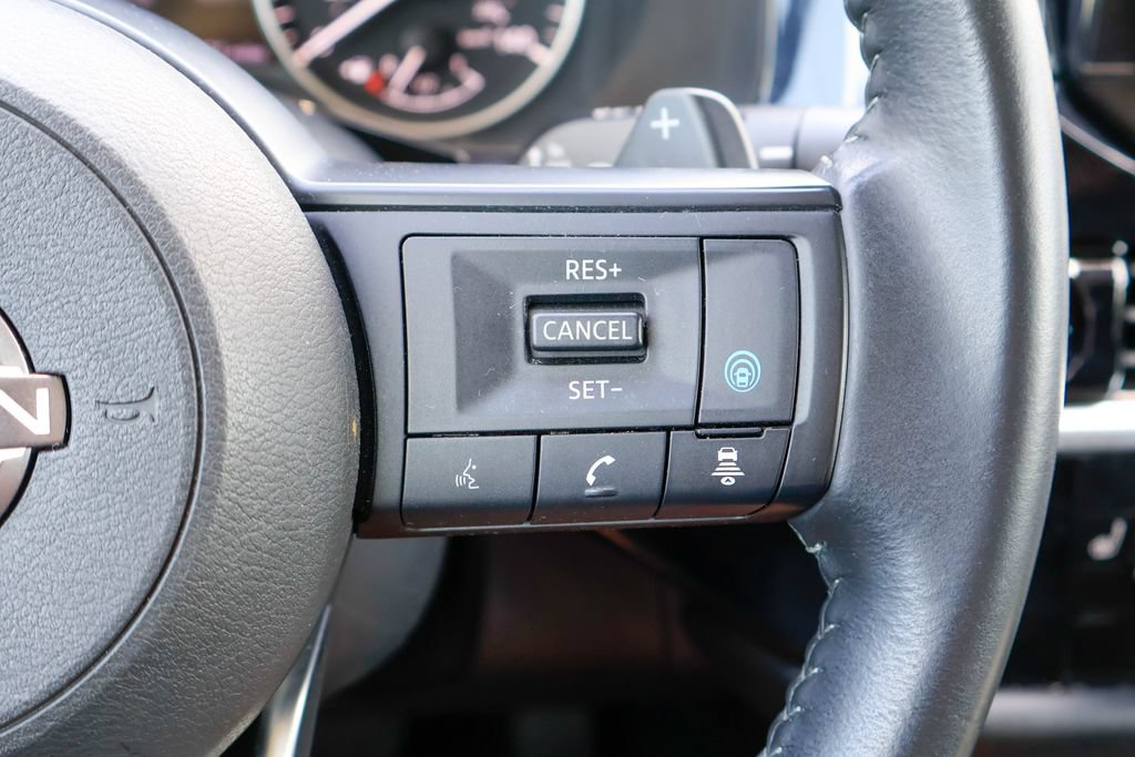 Used 2024 Nissan Pathfinder SV AWD/4WD image 15