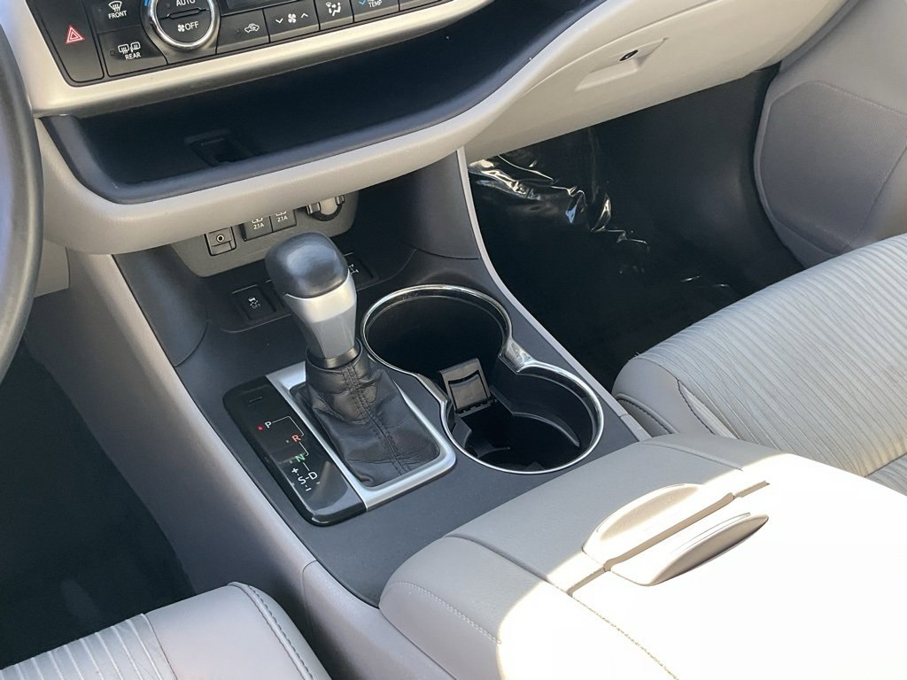 Used 2018 Toyota Highlander Plus image 49