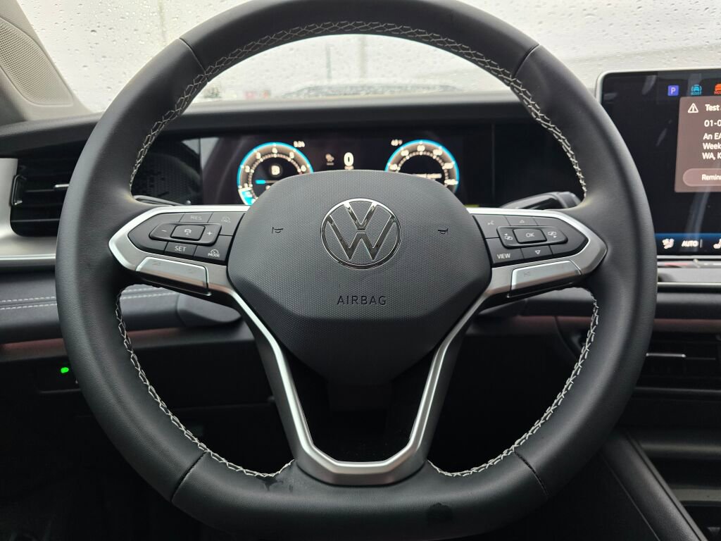 New 2026 Volkswagen Tiguan SE image 21