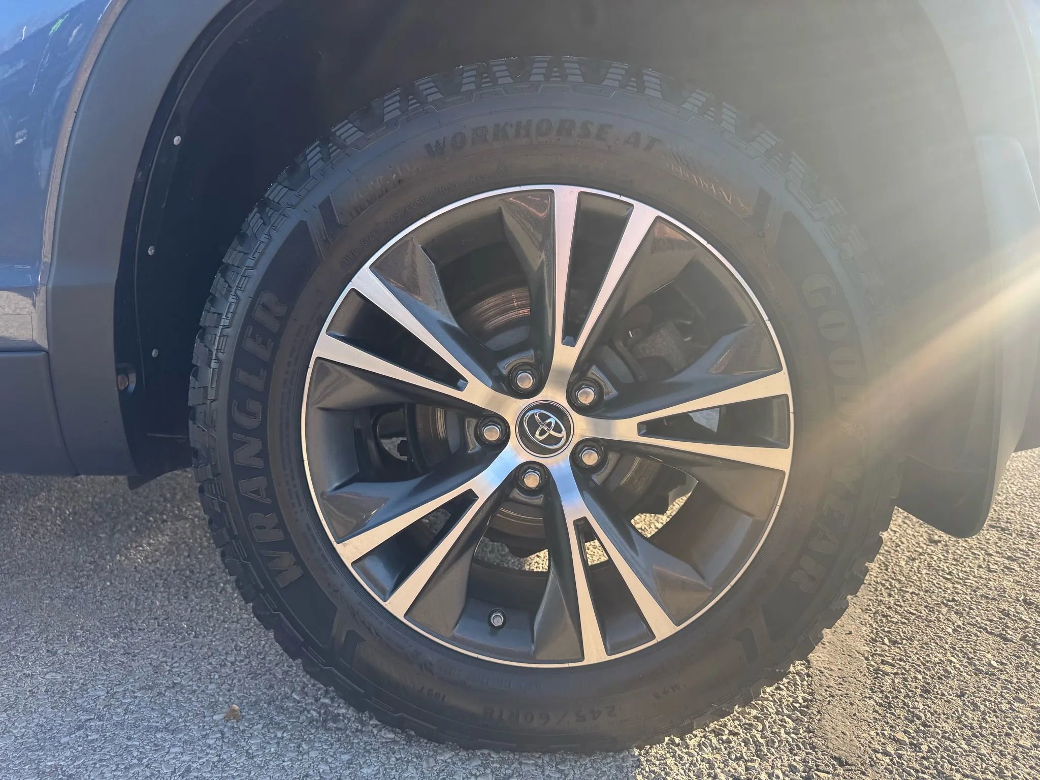 Used 2019 Toyota Highlander Plus image 28