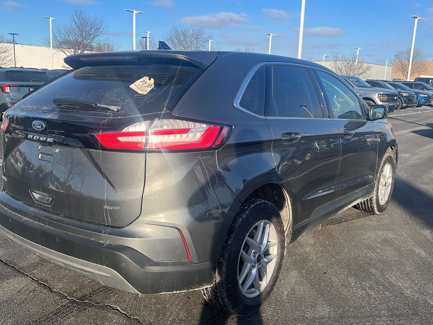 Used 2024 Ford Edge SEL w/ Convenience Package image 5