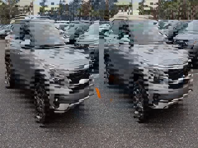 Used 2023 Kia Seltos S image 2