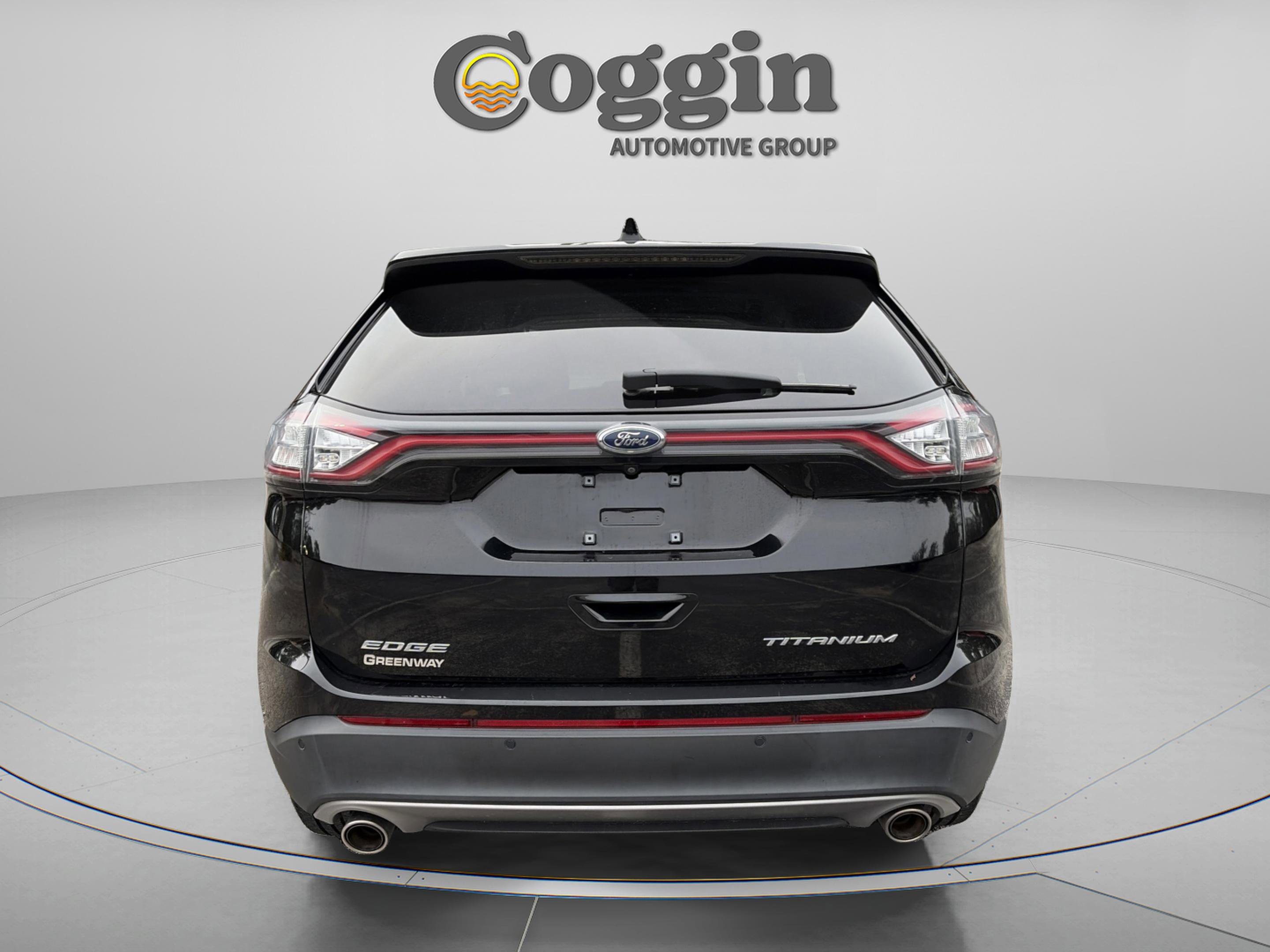 Used 2018 Ford Edge Titanium w/ Technology Package image 4