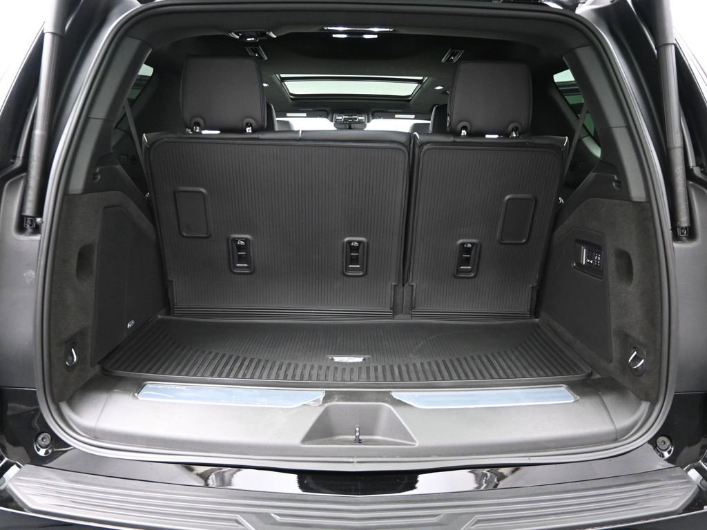 New 2025 Cadillac Escalade Premium Luxury w/ Touring Package image 17