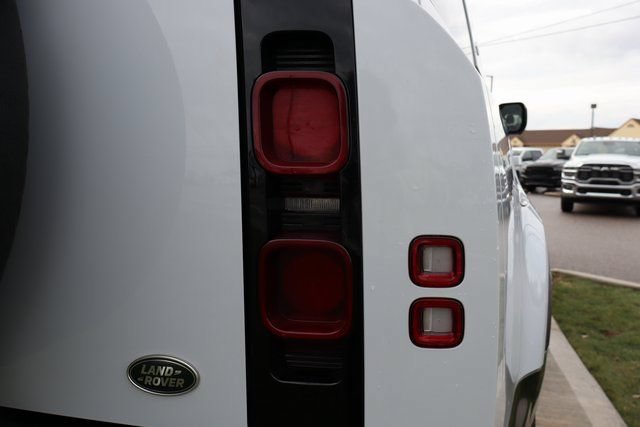 Used 2023 Land Rover Defender 130 X-Dynamic SE AWD/4WD image 42