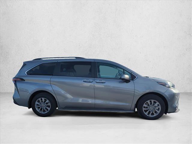 Certified 2026 Toyota Sienna XLE FWD video 4