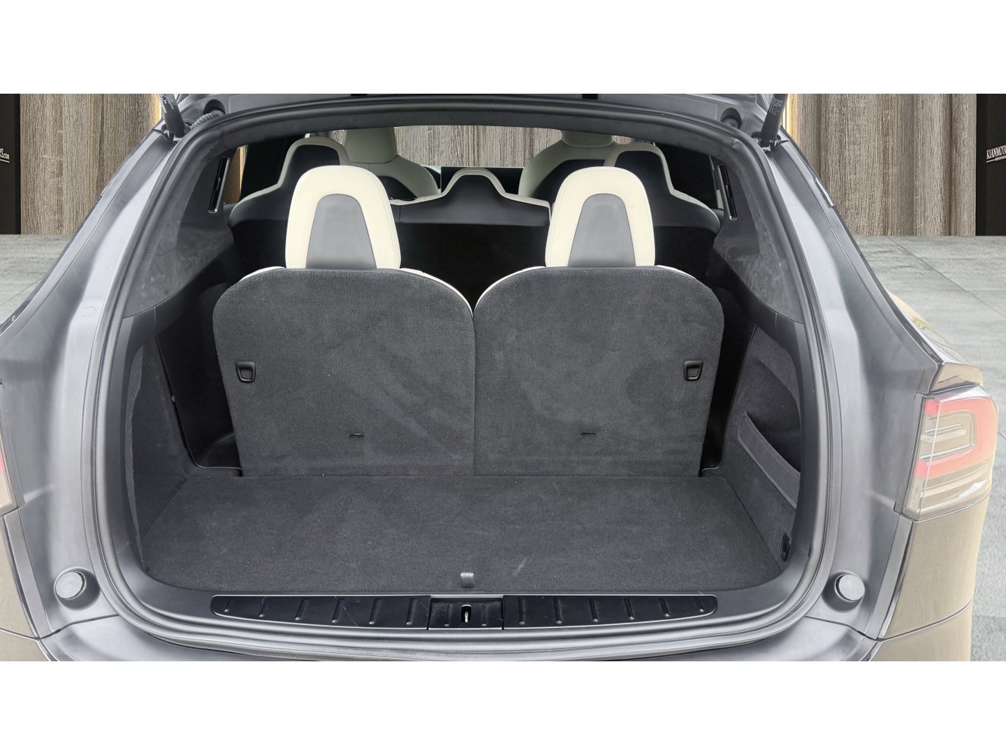 Used 2022 Tesla Model X AWD/4WD image 6