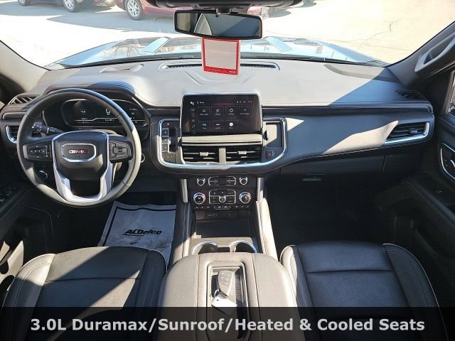 Used 2023 GMC Yukon XL SLT w/ SLT Premium Package image 28