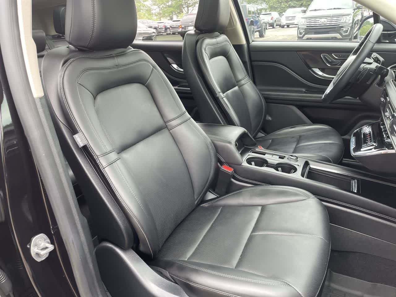 Used 2024 Lincoln Corsair AWD w/ Equipment Group 101A image 14
