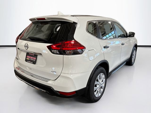 Used 2017 Nissan Rogue S image 6