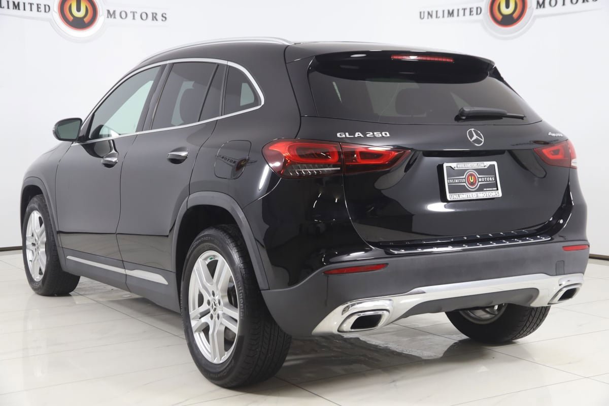 Used 2022 Mercedes-Benz GLA 250 4MATIC image 4