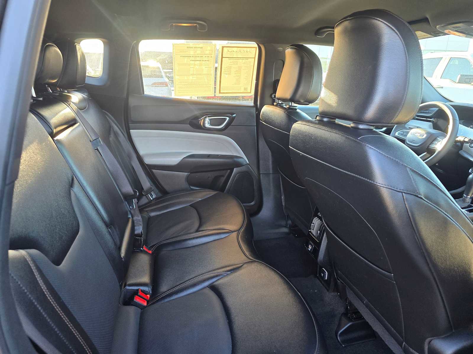 Used 2023 Jeep Compass Limited image 13