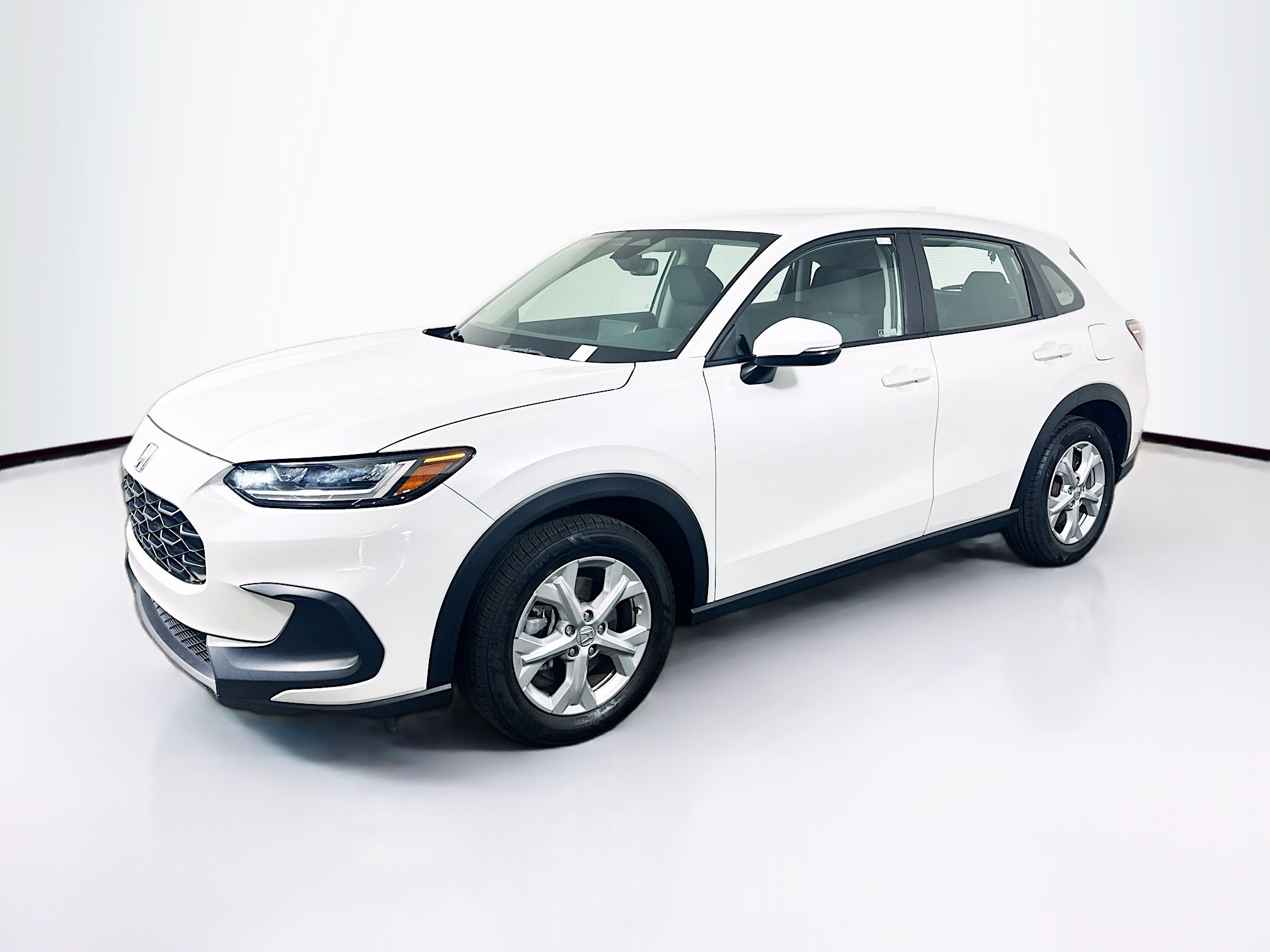 Used 2023 Honda HR-V LX image 3