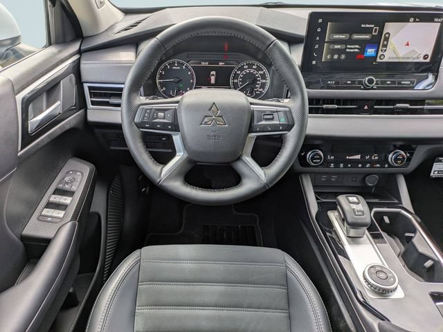 New 2026 Mitsubishi Outlander SE FWD image 17